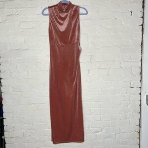 Capuffy Gown 12/14